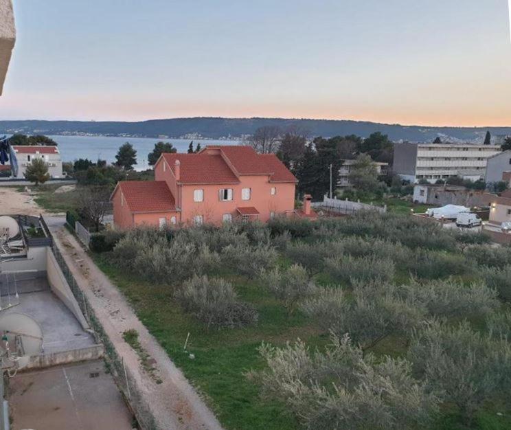 Apartment Eso Kaštela Exterior foto